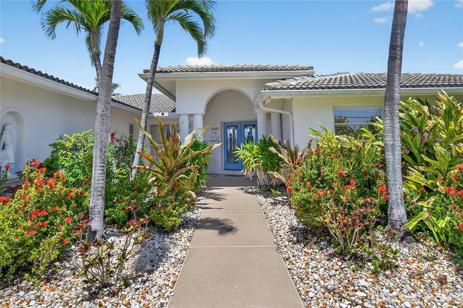 511 Island Way, Clearwater Beach, FL 33767 - Image #2