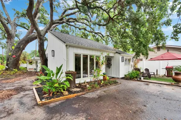 675 64th Avenue S, ST PETERSBURG, FL 33705