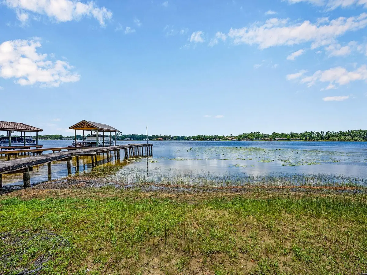 14808 Lake Magdalene Circle, Tampa, FL 33613 - Image #1