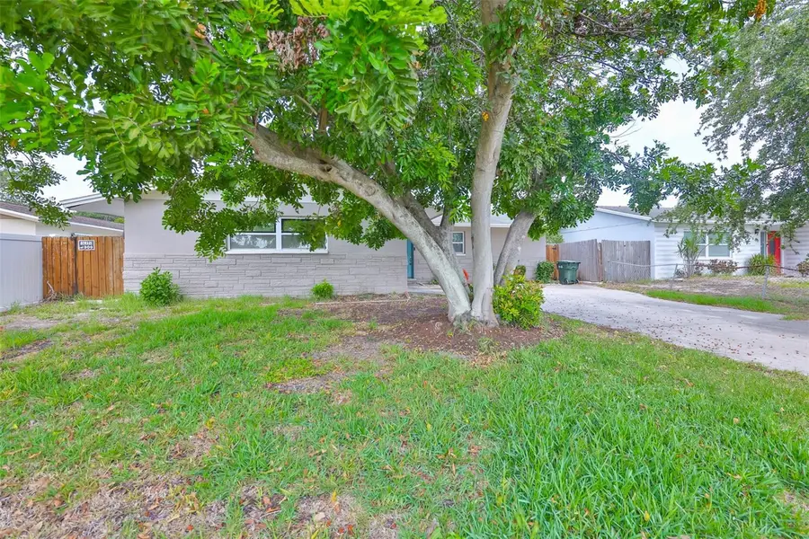 12372 113th St, Largo, FL 33778 - Image #2