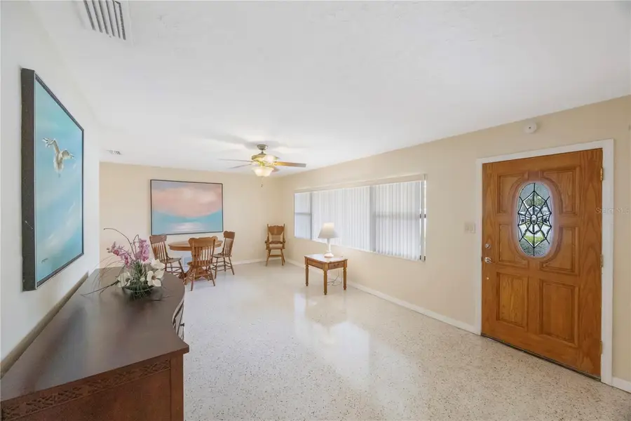 1305 Marion Drive S, Saint Petersburg, FL 33707 - Image #3