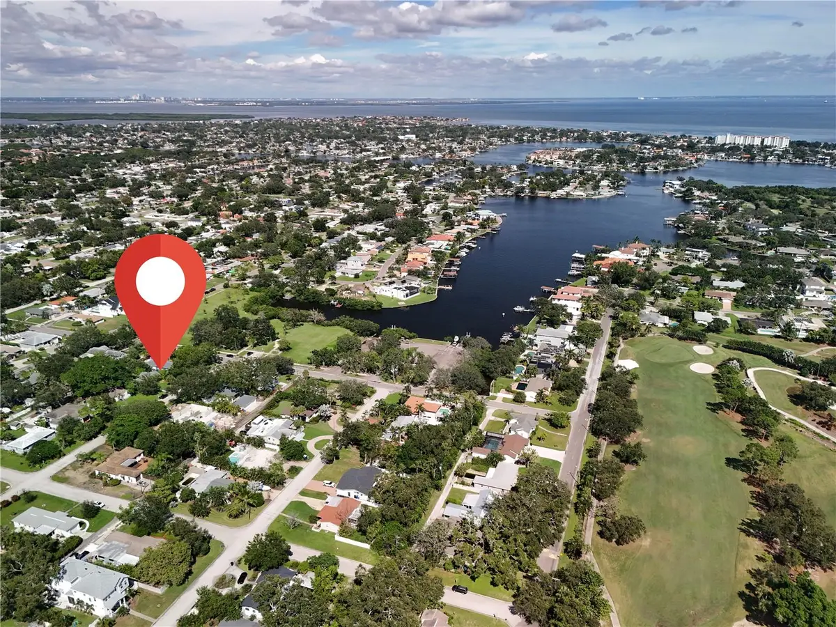 533 36th Avenue Ne, Saint Petersburg, FL 33704 - #1