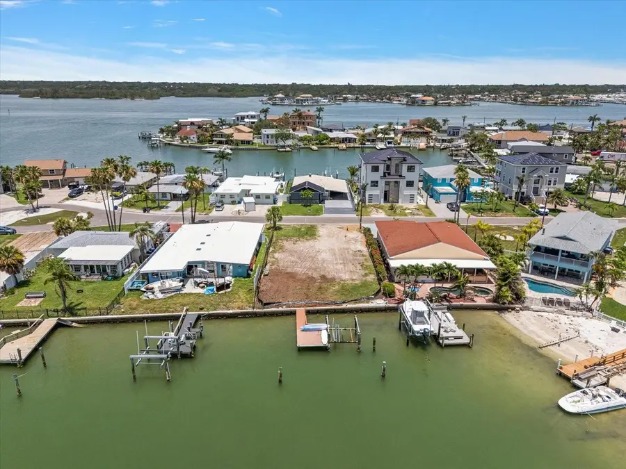 16106 5th Street E, Redington Beach, FL 33708 - Image #2