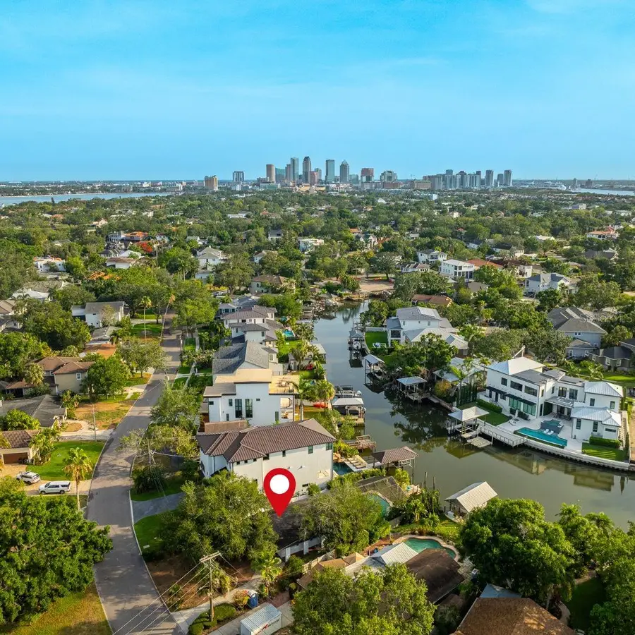 593 Marmora Avenue, Tampa, FL 33606 - Image #2