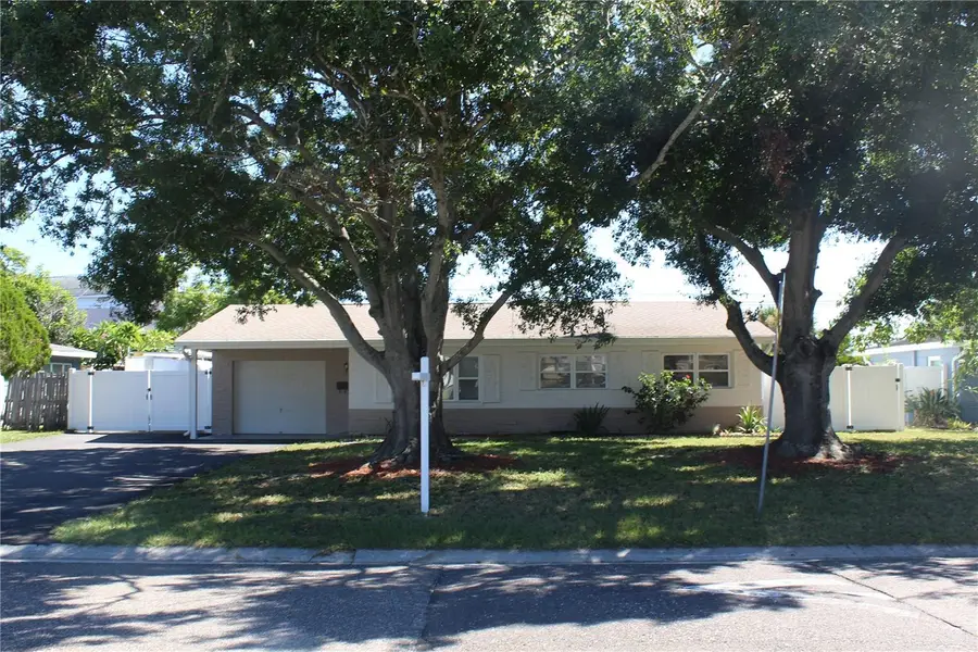3649 60th Street N, Saint Petersburg, FL 33710 - Image #2