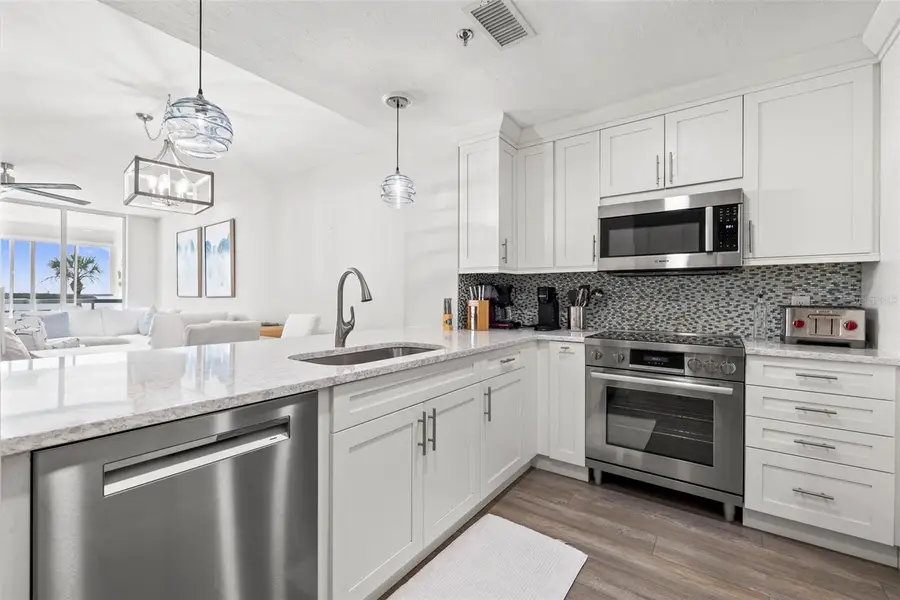 615 Dream Island Place #210, Longboat Key, FL 34228 - Image #3