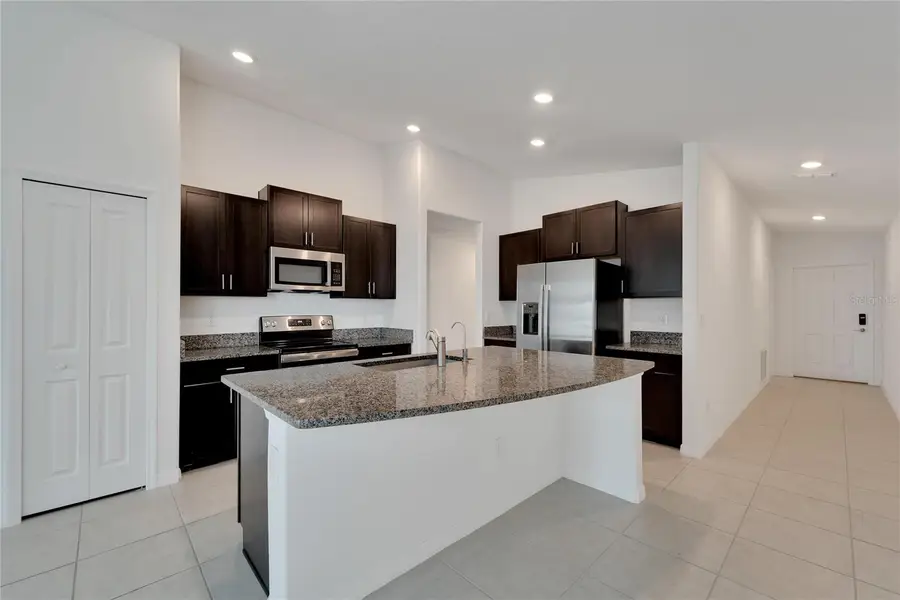 3186 Oyster Cove Street, Wimauma, FL 33598 - Image #3