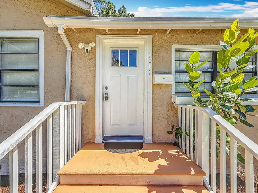 1011 Newton Avenue S, Saint Petersburg, FL 33705 - Image #2