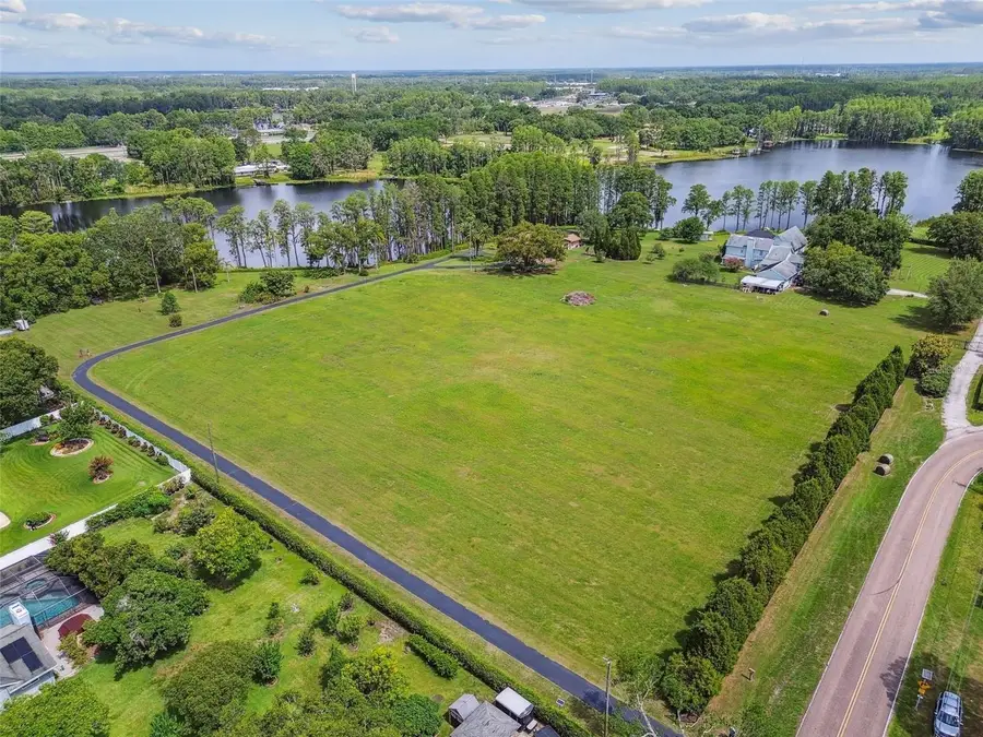 820 Newberger Road, Lutz, FL 33549 - Image #3