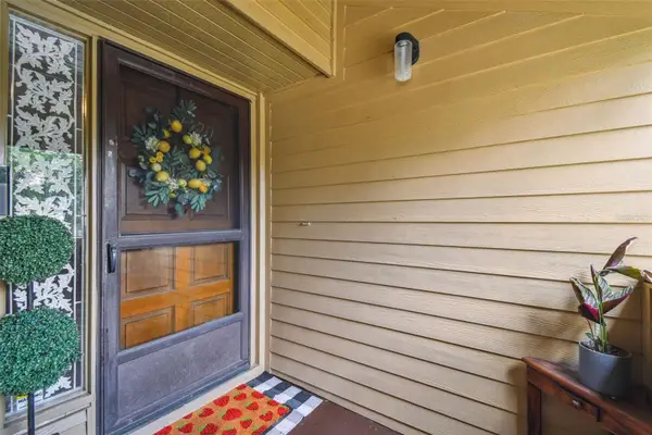 4114 Pinelake Lane #202, TAMPA, FL 33618