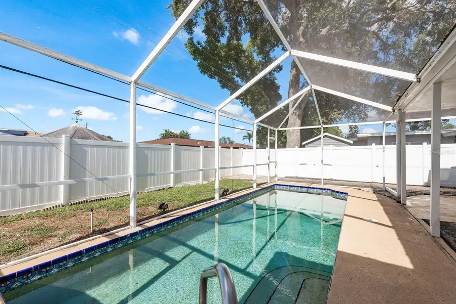 2165 Campus Drive, Clearwater, FL 33764 - Image #2