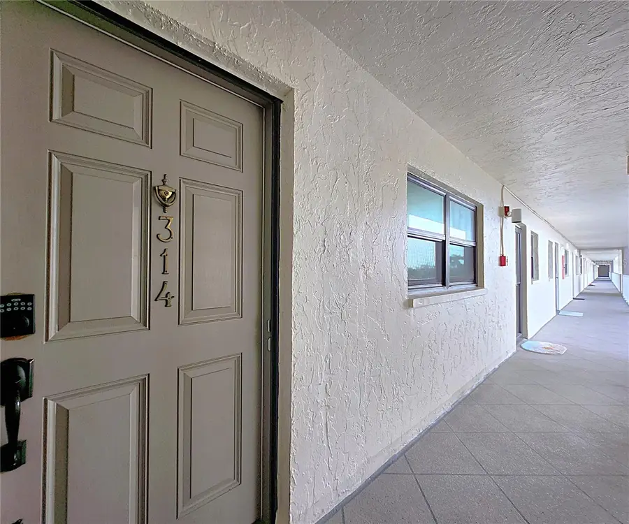 18650 Gulf Boulevard #314, Indian Shores, FL 33785 - Image #3