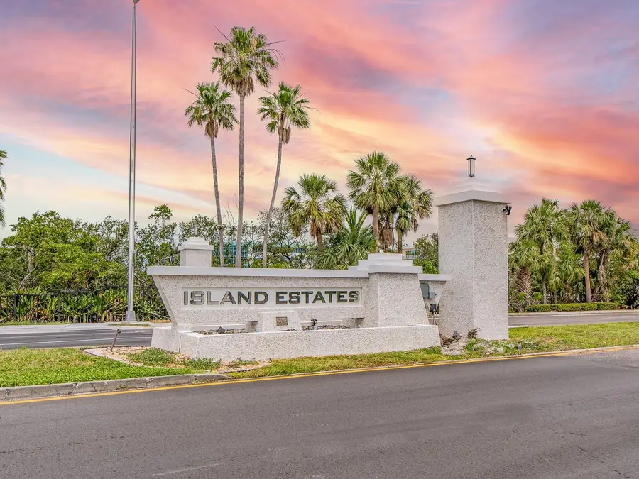 51 Island Way #800, Clearwater Beach, FL 33767 - Image #2