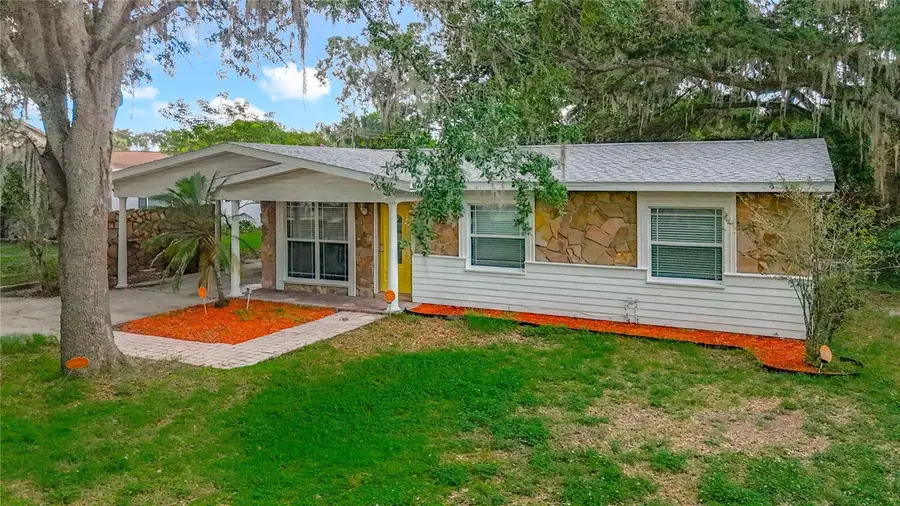307 Fern Cliff Avenue, Temple Terrace, FL 33617 - #2