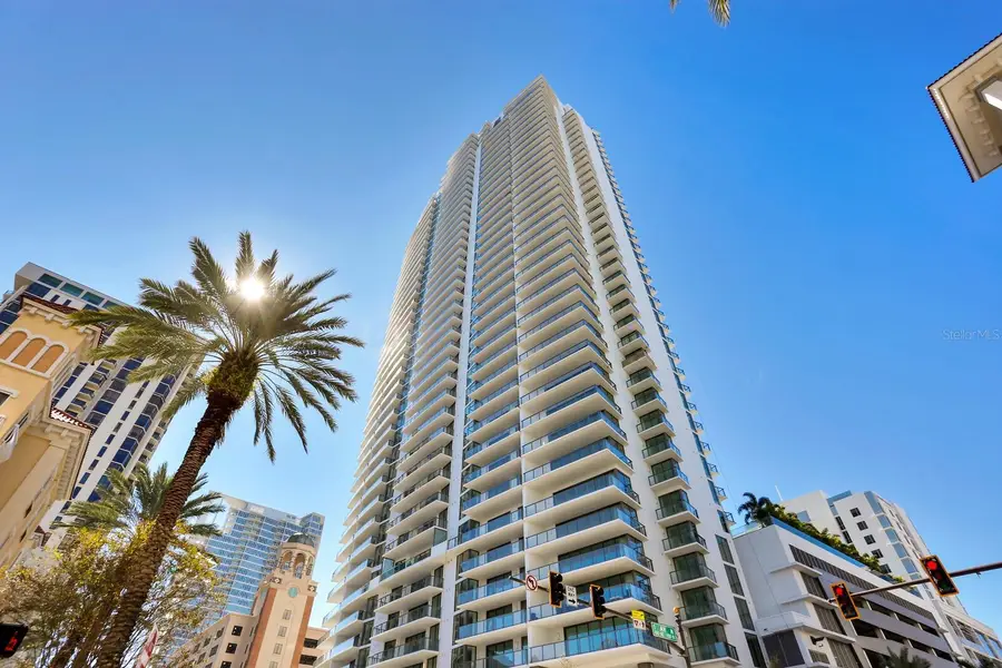 100 1st Avenue N #3905, Saint Petersburg, FL 33701 - Image #2