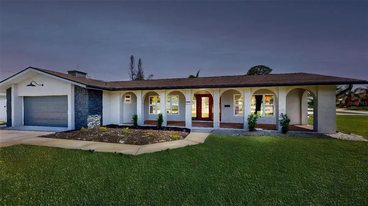 140 88th Avenue Ne, Saint Petersburg, FL 33702 - Image #1