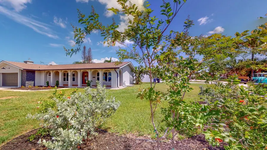 140 88th Avenue Ne, Saint Petersburg, FL 33702 - Image #2