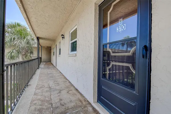 11485 Oakhurst Road #310, LARGO, FL 33774