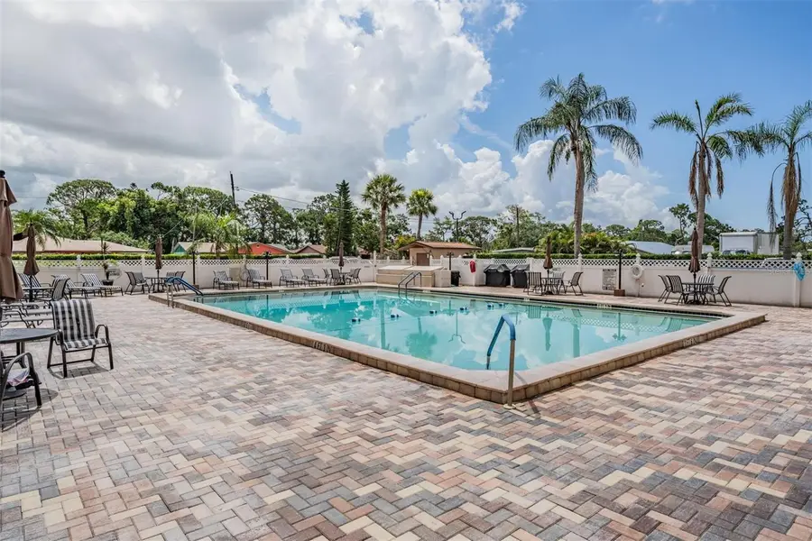 2901 26th Street W #301, Bradenton, FL 34205 - Image #2