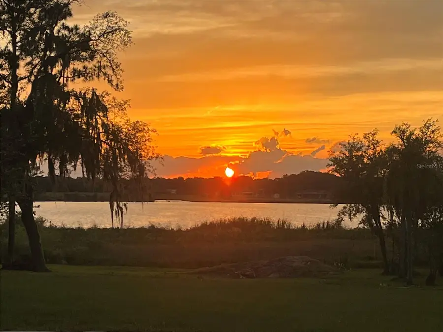 30400 Hillside Lane, Wesley Chapel, FL 33545 - Image #2