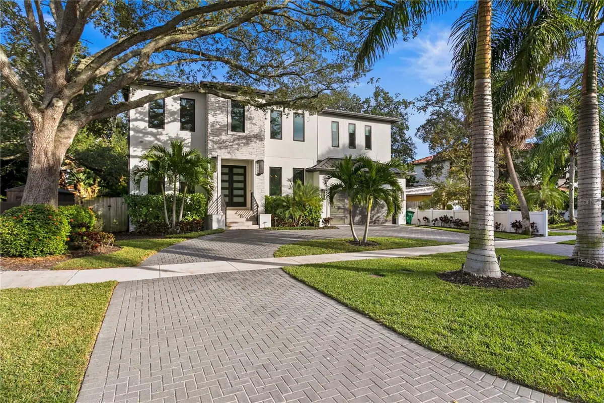 503 W Davis Boulevard, Tampa, FL 33606 - Image #1
