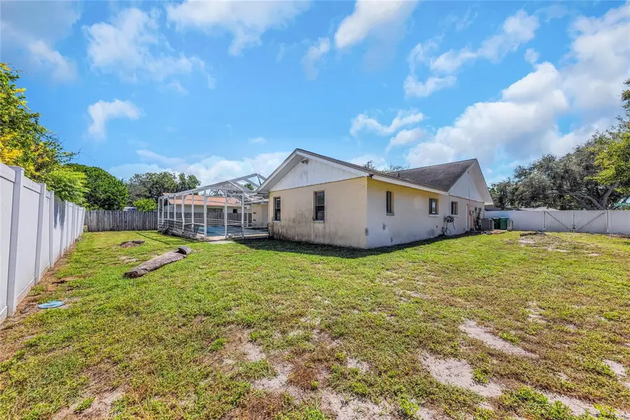 9455 Laura Anne Drive, Seminole, FL 33776 - Image #3