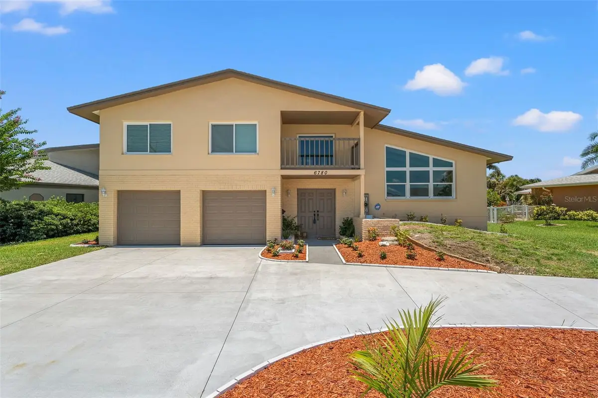 6780 Greenbrier Drive, Seminole, FL 33777 - Image #1