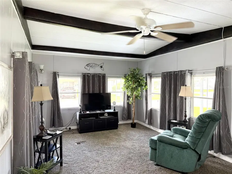 34543 Sweetpea Ln, Zephyrhills, FL 33541 - Image #2