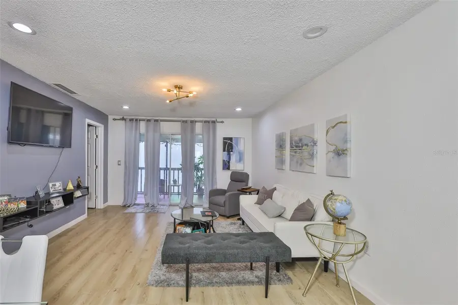 3836 N Lake Drive #121, Tampa, FL 33614 - Image #3