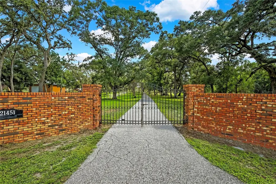 21451 Us Highway 98, Dade City, FL 33523 - Image #2