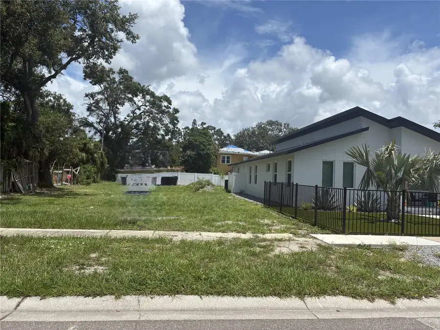 4743 10th Avenue S, Saint Petersburg, FL 33711 - #2