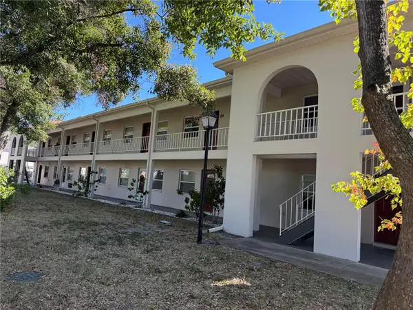 8304 Bardmoor Boulevard #206, SEMINOLE, FL 33777