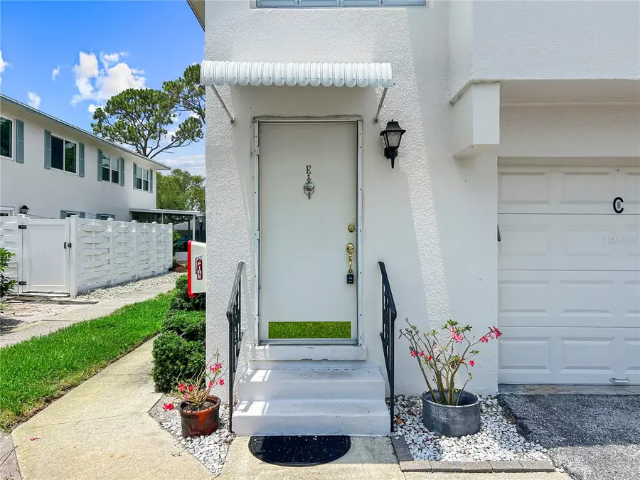 3265 40th Way S #E, Saint Petersburg, FL 33711 - Image #2