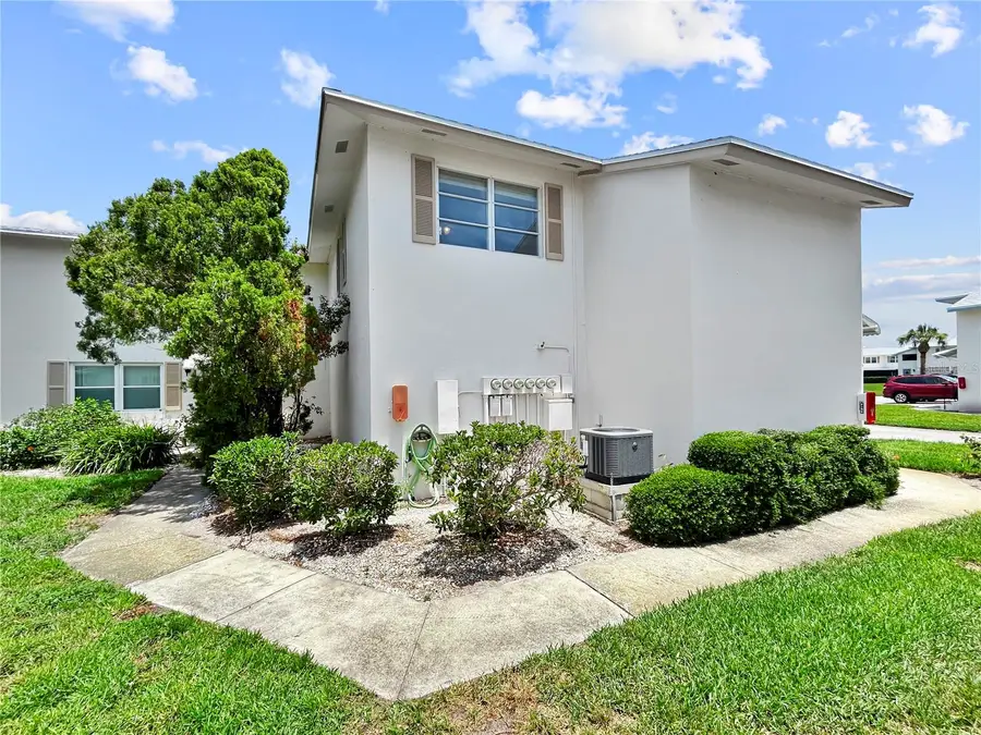 3265 40th Way S #E, Saint Petersburg, FL 33711 - Image #3