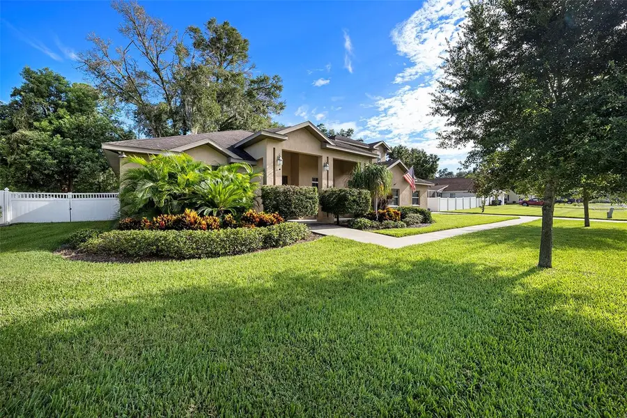 32449 Laurel Court, San Antonio, FL 33576 - Image #2