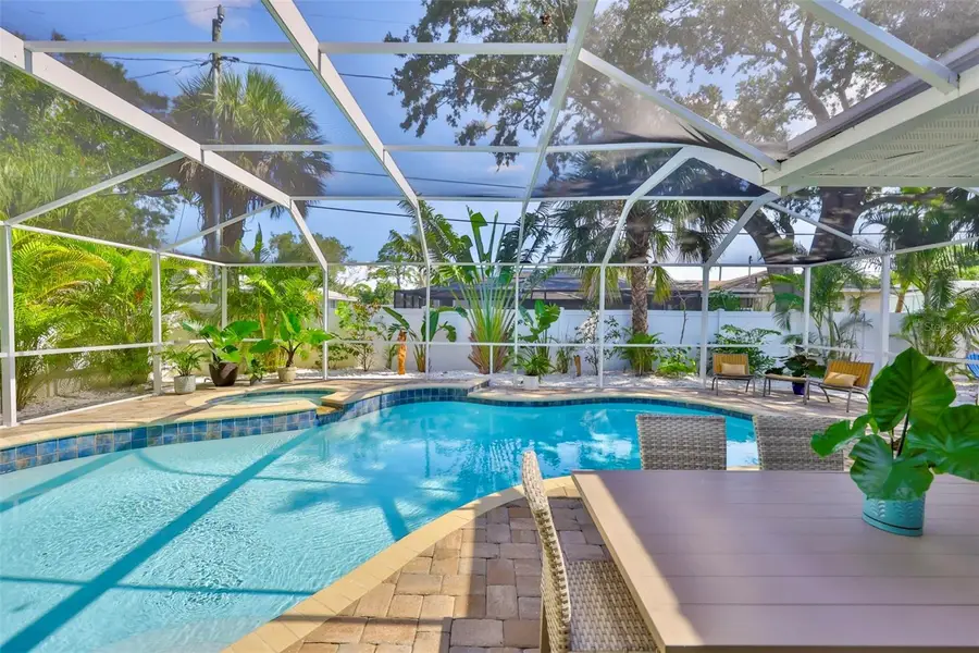 4817 Trade Winds Drive S, Gulfport, FL 33711 - Image #2