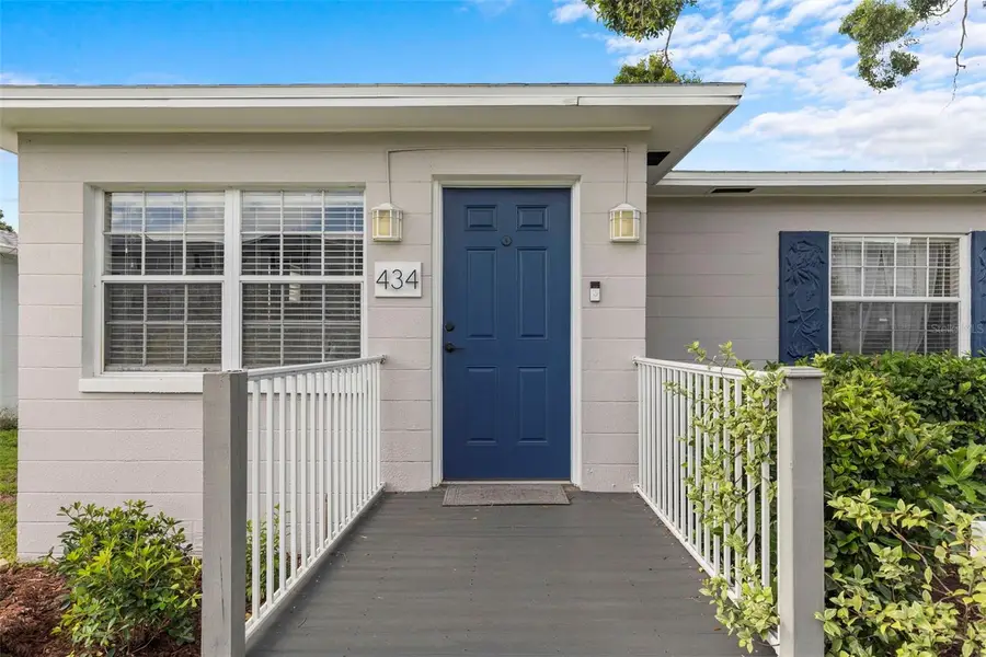 434 40th Avenue N, Saint Petersburg, FL 33703 - Image #2