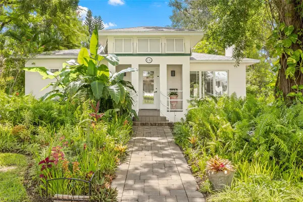 135 Aranda Street Ne, ST PETERSBURG, FL 33704