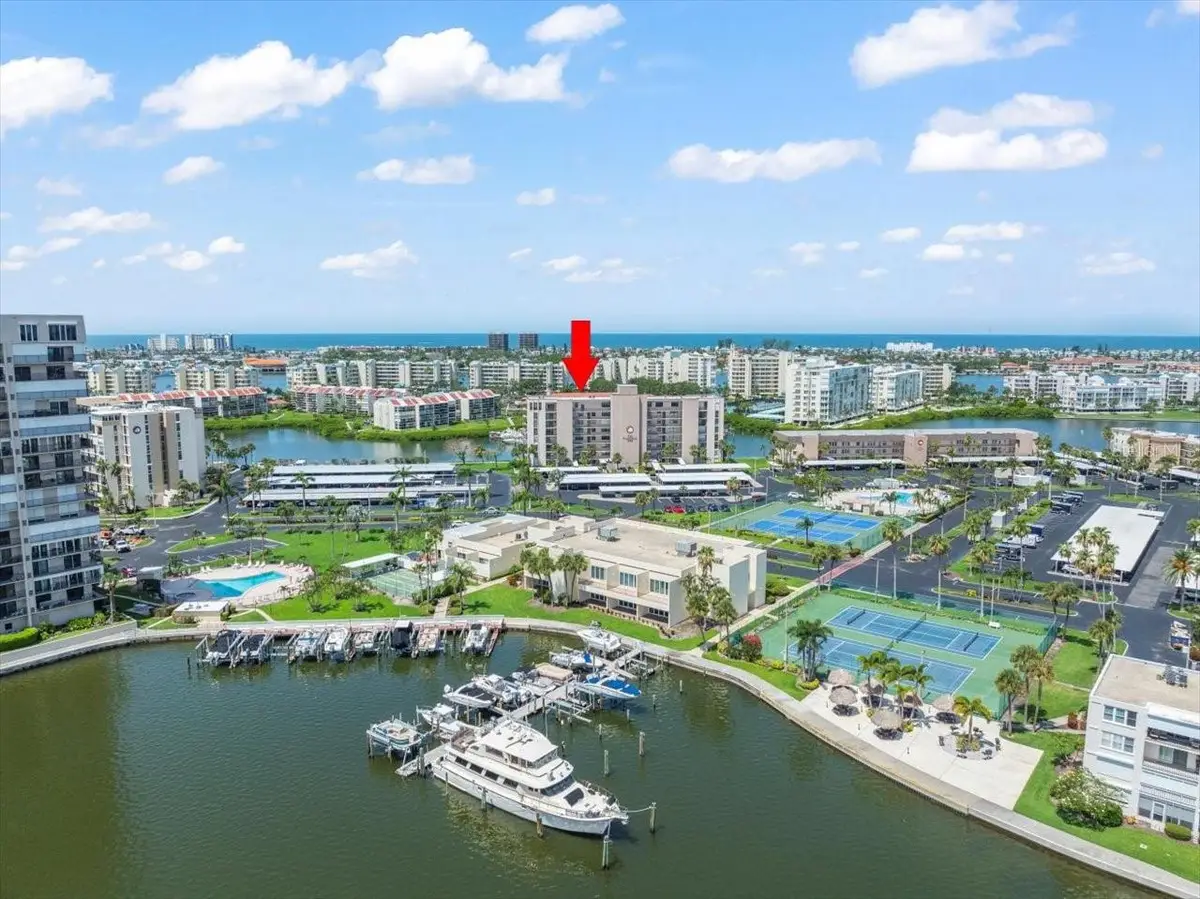 7600 Sun Island Drive S #804, South Pasadena, FL 33707 - Image #1