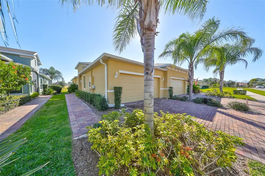 611 Chipper Drive, Sun City Center, FL 33573 - Image #2