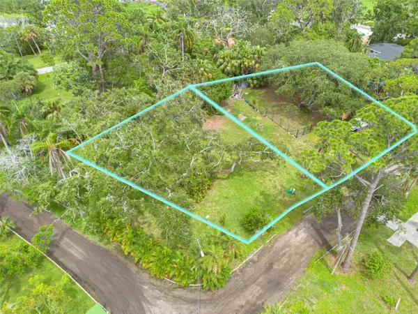 4942 Camellia Way S, ST PETERSBURG, FL 33705