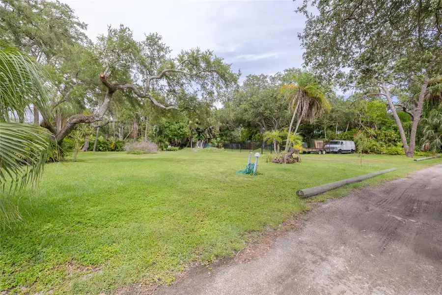 4942 Camellia Way S, Saint Petersburg, FL 33705 - Image #3