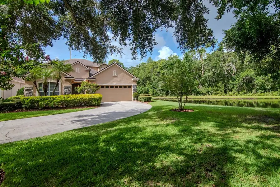 9401 Greenpointe Drive, Tampa, FL 33626 - Image #2