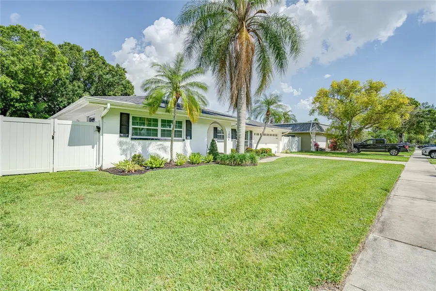 1954 Arvis Circle W, Clearwater, FL 33764 - Image #2
