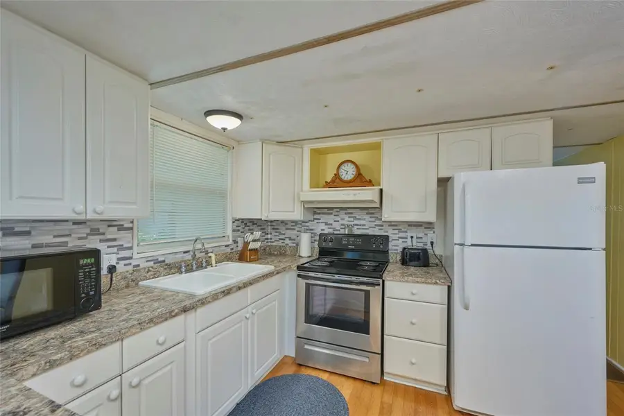 3035 Mimosa Way, Lakeland, FL 33801 - Image #2