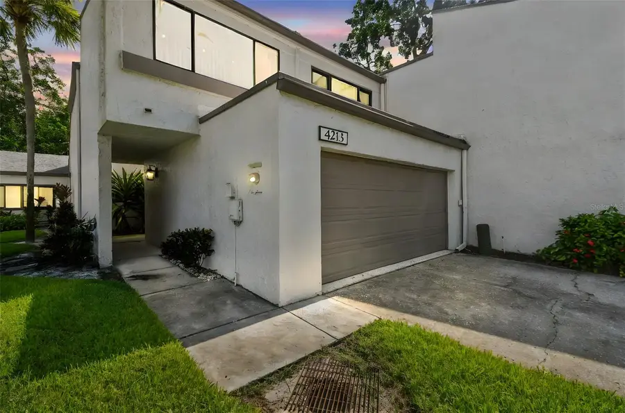 4213 Fairway Run, Tampa, FL 33618 - Image #2