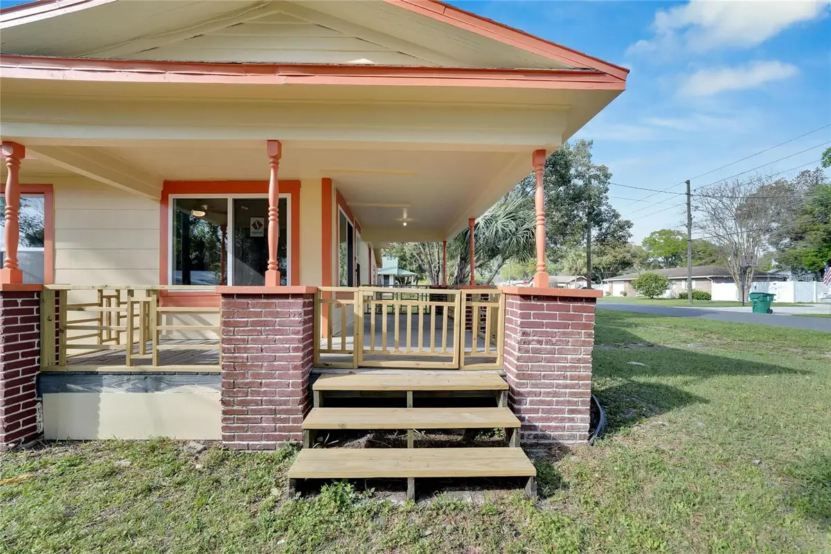 5431 18th Street, Zephyrhills, FL 33542 - Image #1