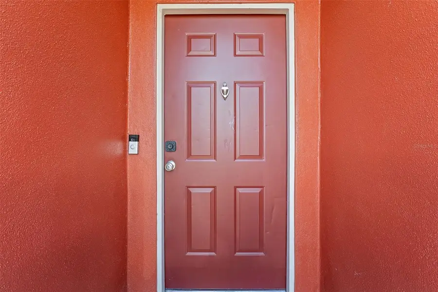 9042 Lake Chase Island Way, Tampa, FL 33626 - Image #3