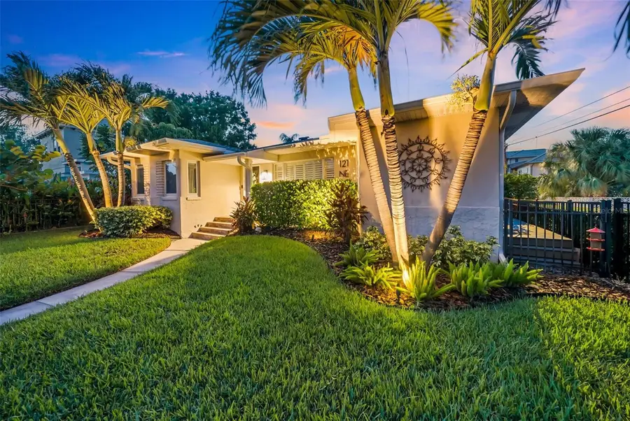 121 28th Avenue Ne, Saint Petersburg, FL 33704 - Image #2