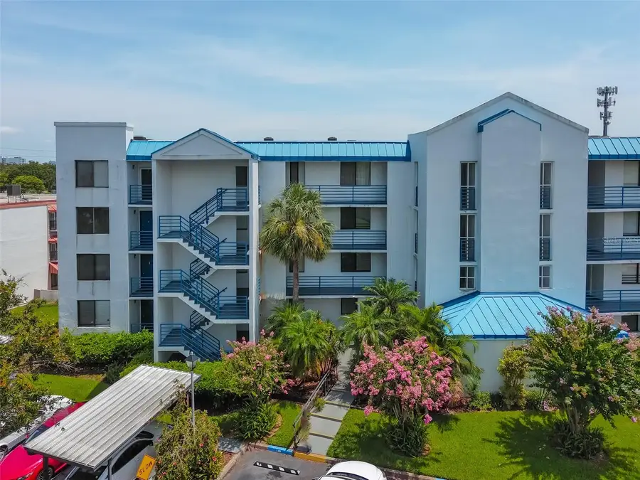 2424 W Tampa Bay Boulevard #L301, Tampa, FL 33607 - Image #2